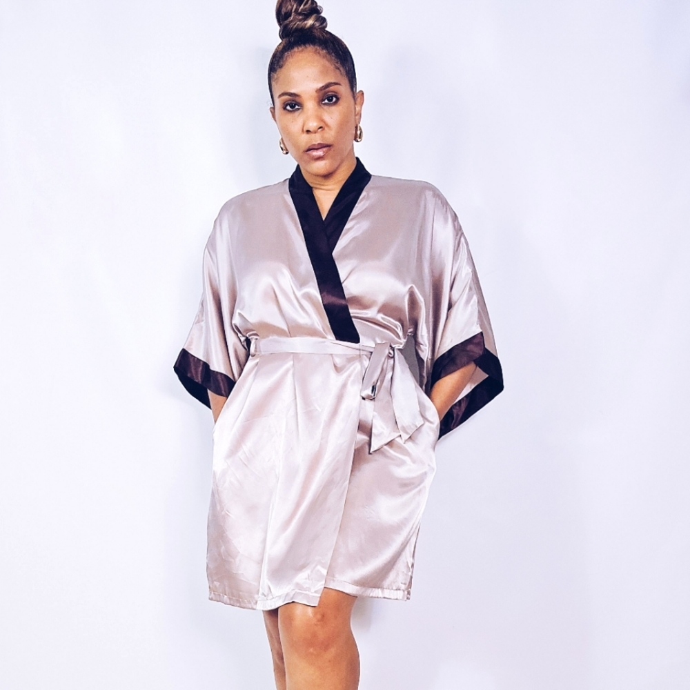 Jones NY Satin Robe